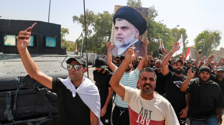 Irak: le leader chiite Sadr pose un d&eacute;lai pour la dissolution du Parlement