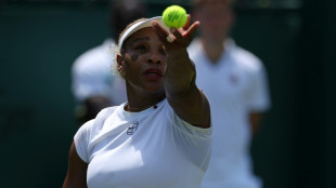 Wimbledon: d&eacute;buts compliqu&eacute;s pour Swiatek, jour J pour Serena Williams