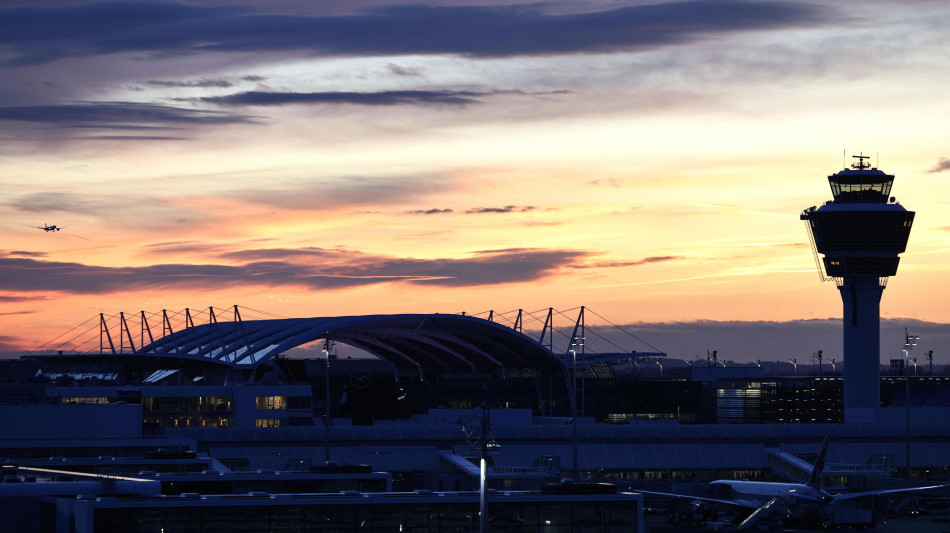 Droni sospetti, chiuso l'aeroporto tedesco di Monaco