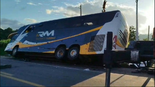 Acidente de &ocirc;nibus na Bahia deixa ao menos 9 mortos