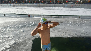 Freeze, please! China's winter swimmers take the plunge