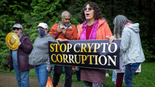 US-Präsident empfängt Trumpcoin-Investoren - Protest gegen "Krypto-Korruption"