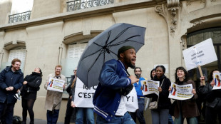 Protestos ligados aos Jogos Ol&iacute;mpicos tomam as ruas de Paris