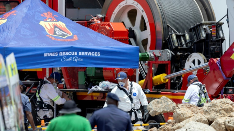 Mine d&eacute;saffect&eacute;e en Afrique du Sud: 78 corps extraits en trois jours, les secours touchent &agrave; leur fin