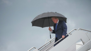 Trump diz que EUA e Ir&atilde; est&atilde;o negociando e alerta para '&uacute;ltima oportunidade'