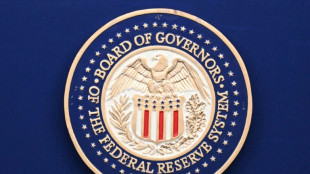 Fed mant&eacute;m juros em 5,25%-5,50% e seus diretores preveem corte &uacute;nico este ano