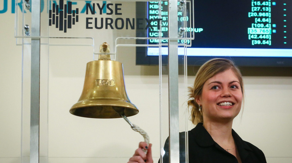 Borsa: Europa cauta in avvio, Francoforte +0,37%