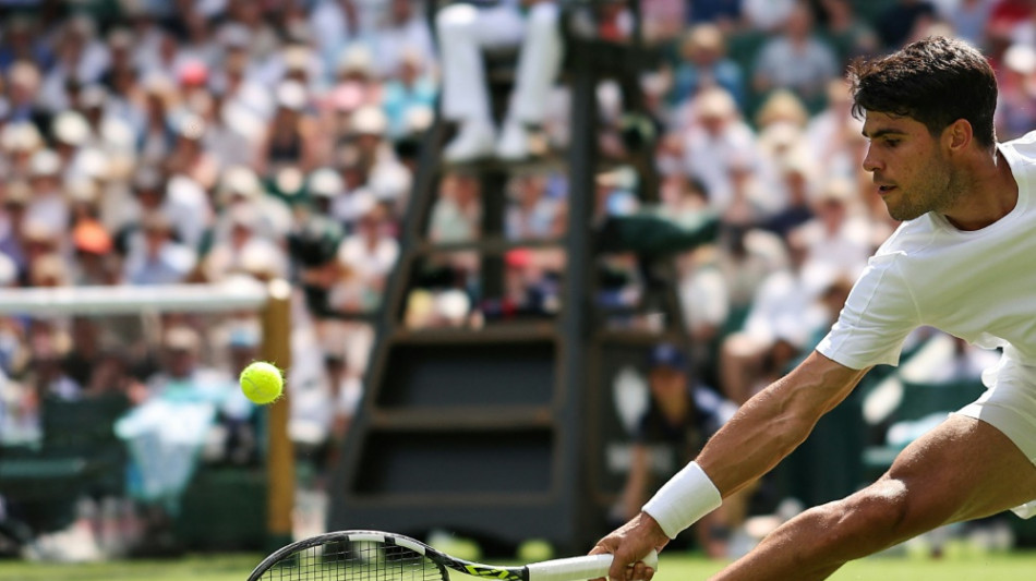 In fünf Sätzen: Alcaraz vermeidet Erstrundenaus