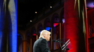 Les surtaxes de Trump à l'importation frappent 60 pays, plus de 100% pour la Chine