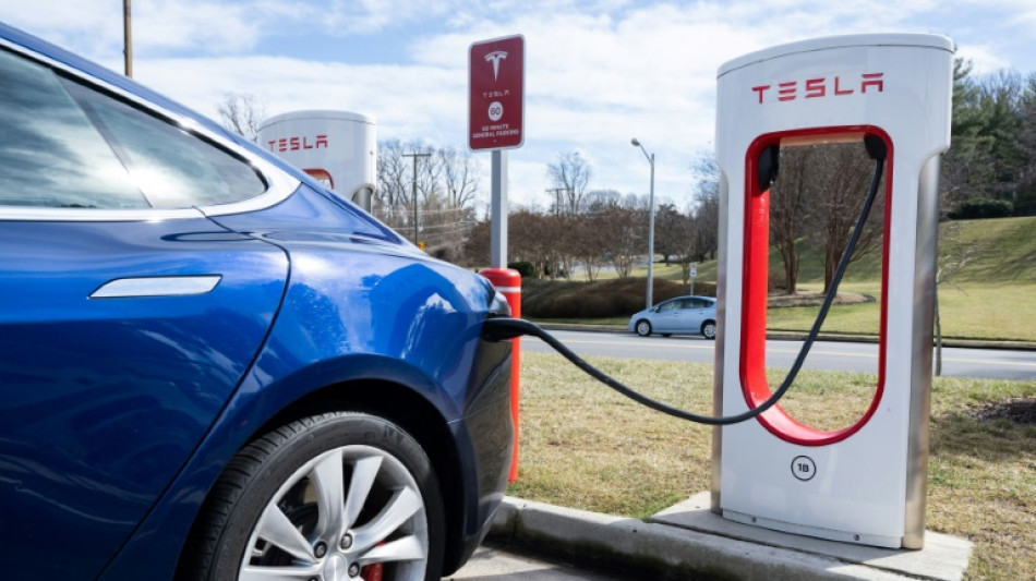 Tesla pretende cortar mais de 10% do quadro de funcion&aacute;rios