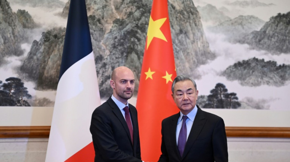 Fran&ccedil;a prop&otilde;e parceria forte com a China diante de turbul&ecirc;ncias geopol&iacute;ticas