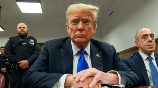 Trump pede arquivamento de caso de ex-atriz porn&ocirc; com base em indulto de Biden a seu filho