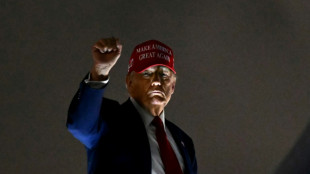"Bleibt stark": Trump setzt in Zollstreit auf Durchhalteparolen