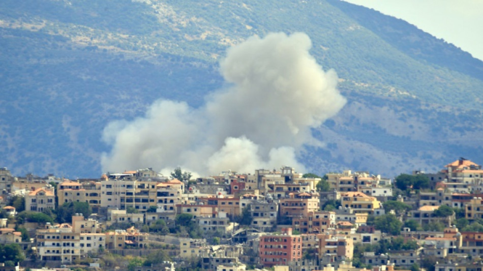 Israel ataca posi&ccedil;&otilde;es do Hezbollah no L&iacute;bano ap&oacute;s onda de explos&otilde;es