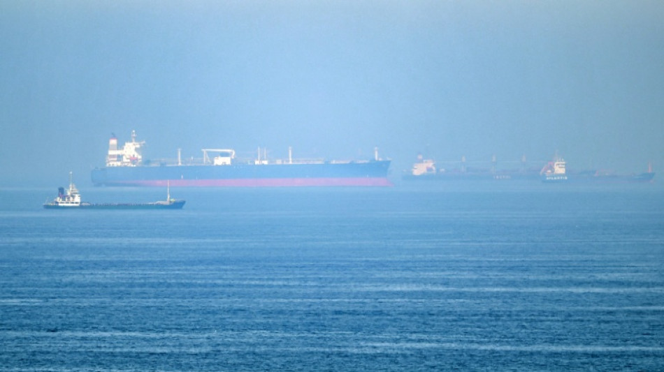 Les Etats-Unis lancent des frappes massives contre l'Iran, qui riposte dans deux pays du Golfe