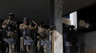 Guardia Nazionale ferma alcuni manifestanti a Los Angeles