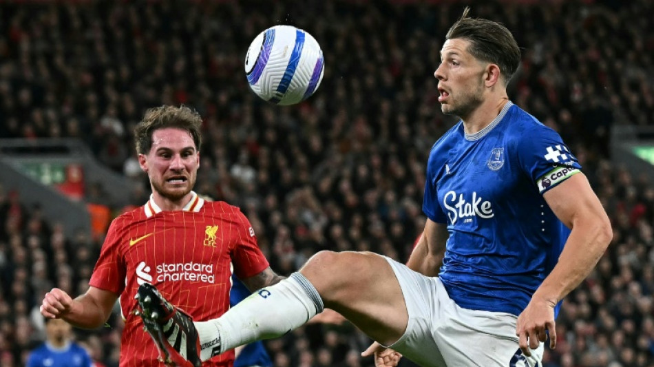 Everton must bridge 'gulf' to rivals Liverpool, says Moyes