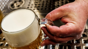 In Francia va a ruba la birra 'John Lemon', ma Yoko Ono la fa vietare